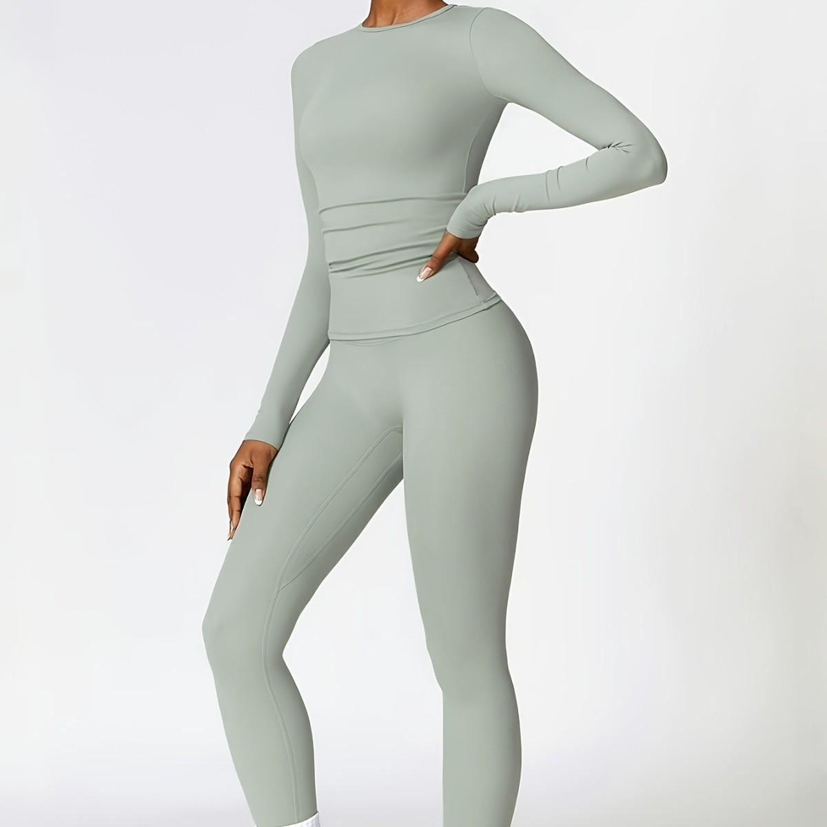 بدلة يوجا ضيقة ذات أكمام طويلة - مراجعة Pilates & Yoga Vida وسعره